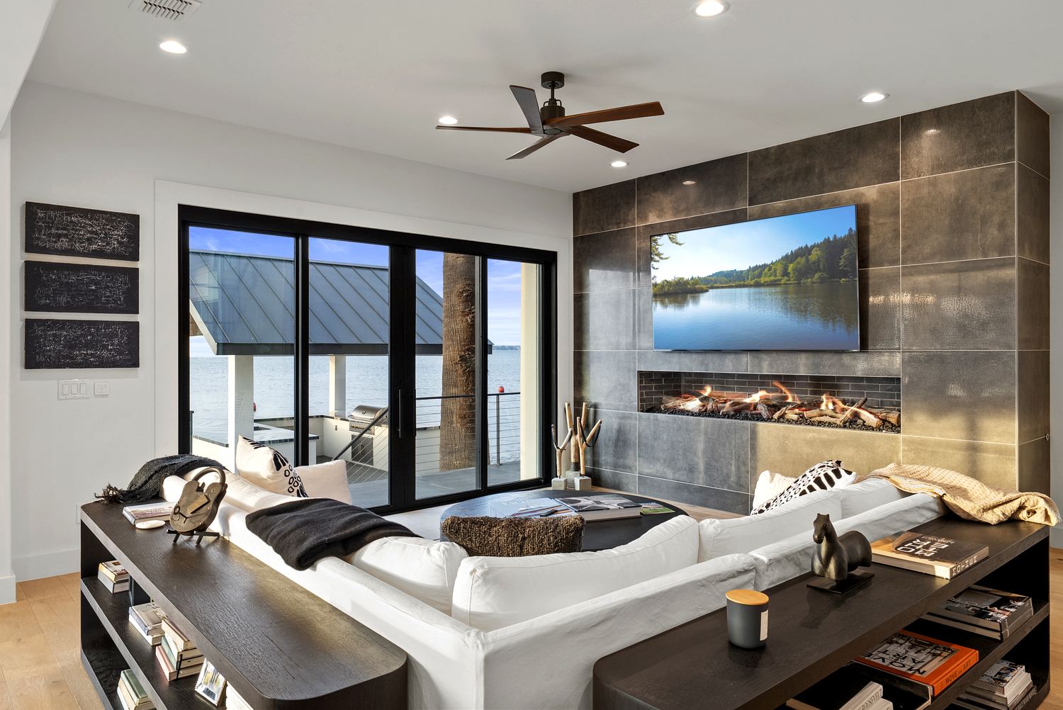 Living area with media wall