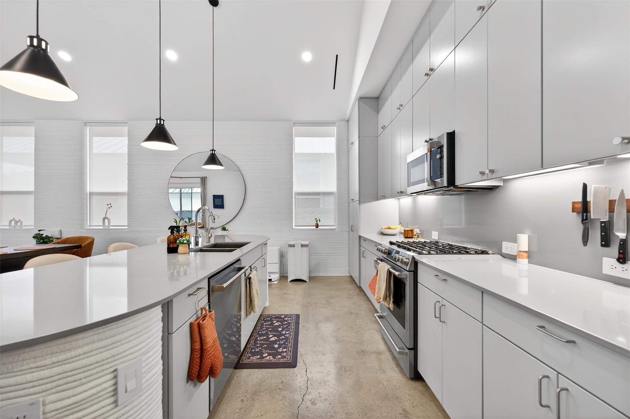 308 Painted Sunset DR, Georgetown TX 78628