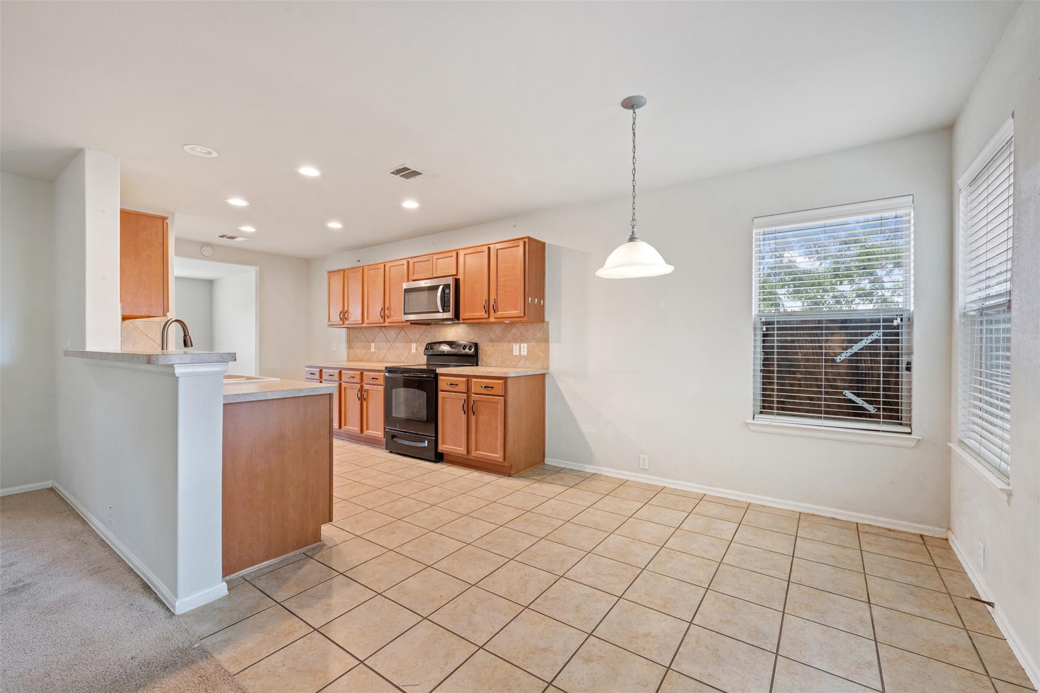 301 Lark ST, Leander TX 78641
