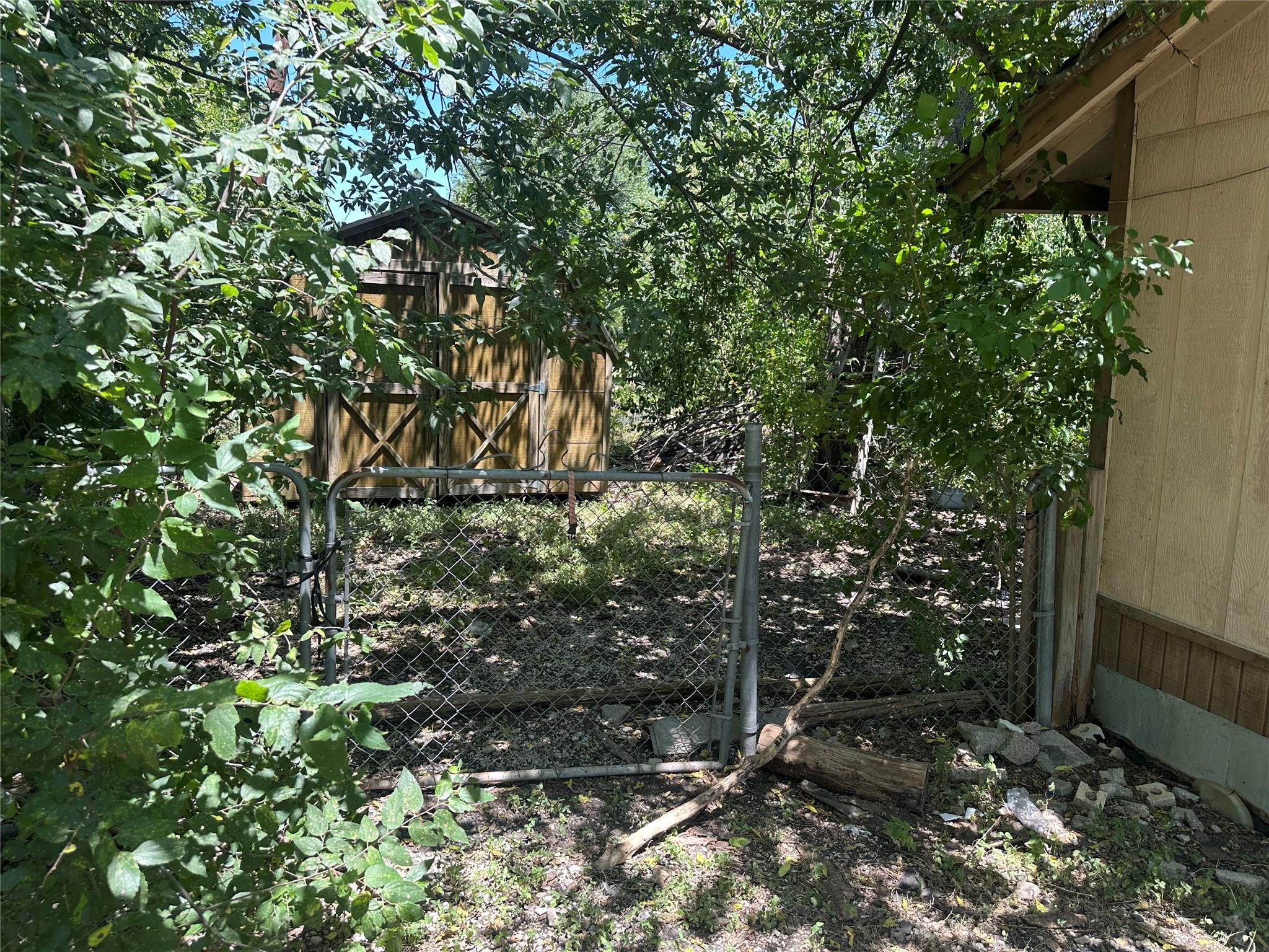 506 Forest CT, Taylor TX 76574