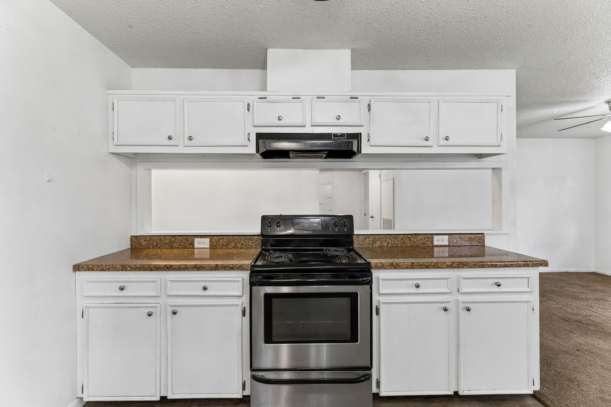 302 Harris ST, Smithville TX 78957