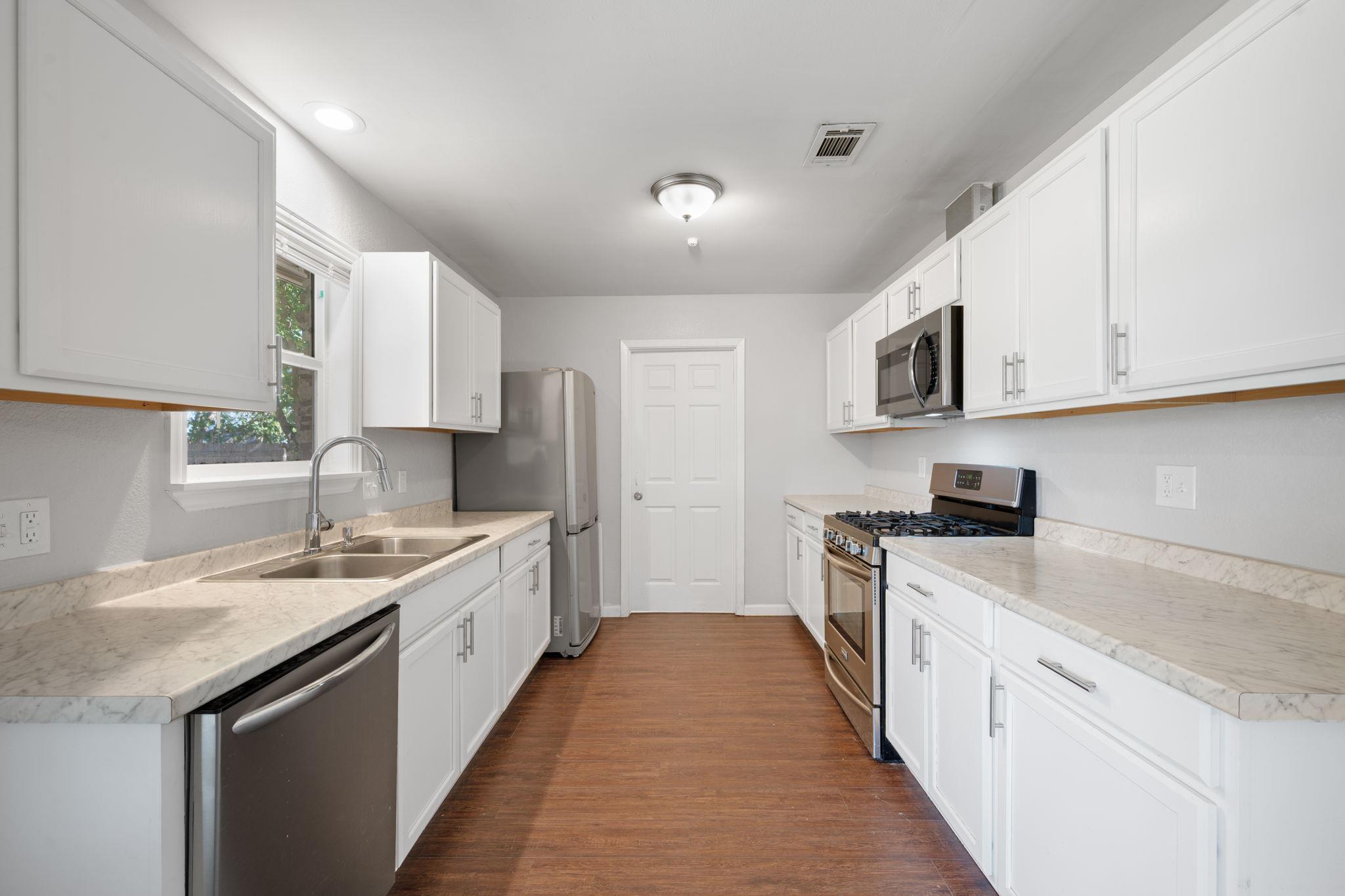 11604 N Oaks DR, Austin TX 78753