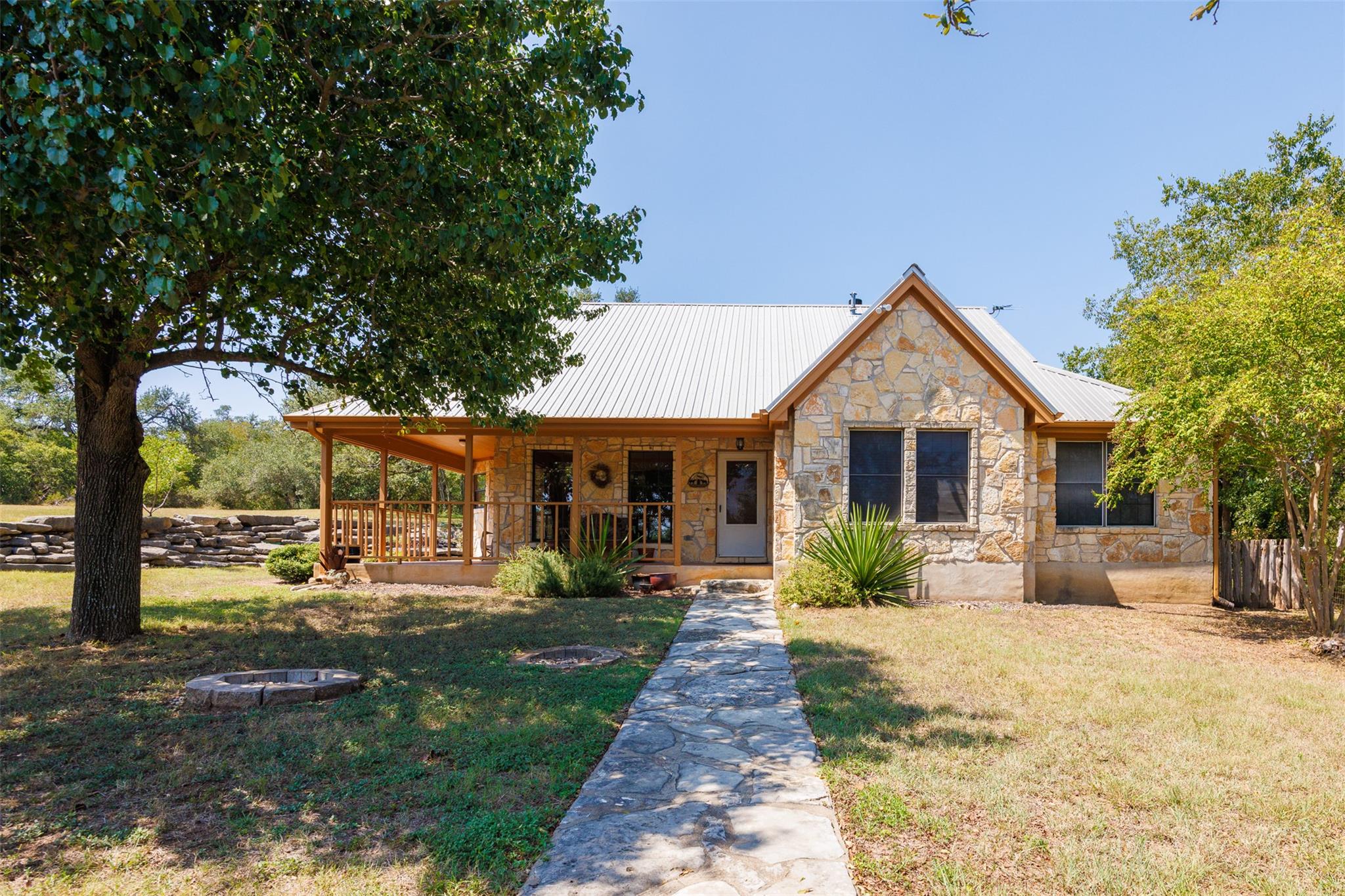 10621 Fm 150 W, Driftwood TX 78619