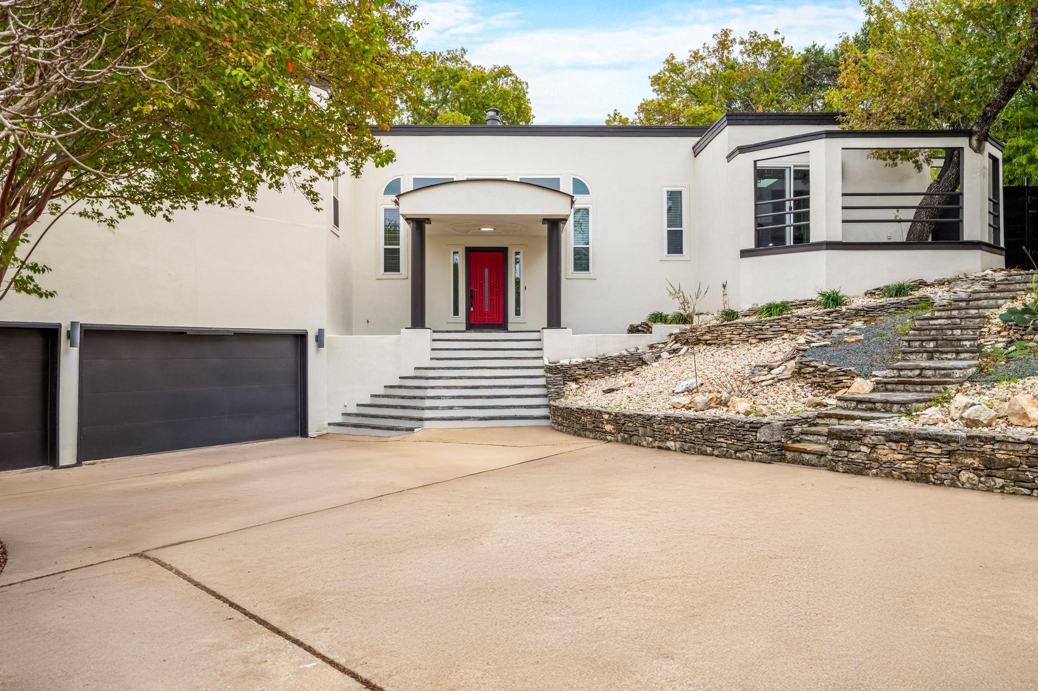 304 Palos Verdes DR, Lakeway TX 78734