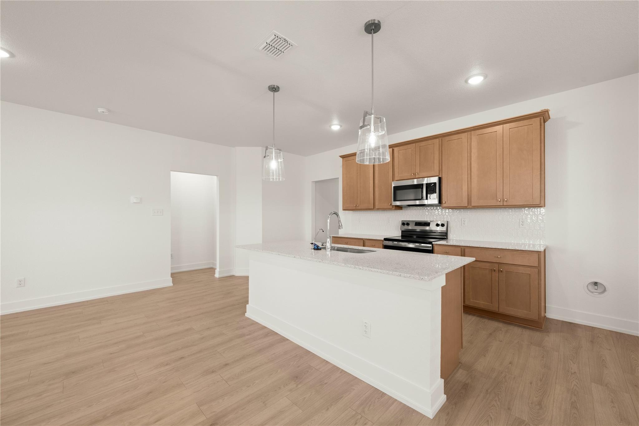 544 Gus LOOP, Georgetown TX 78626