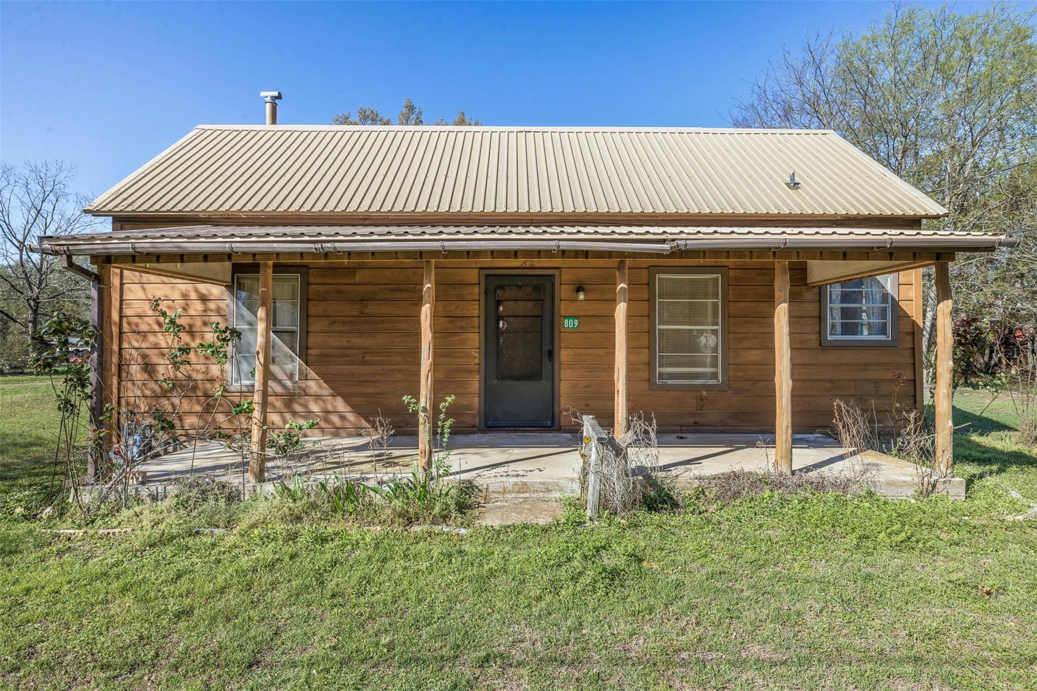 809 N Main ST, Lexington TX 78947