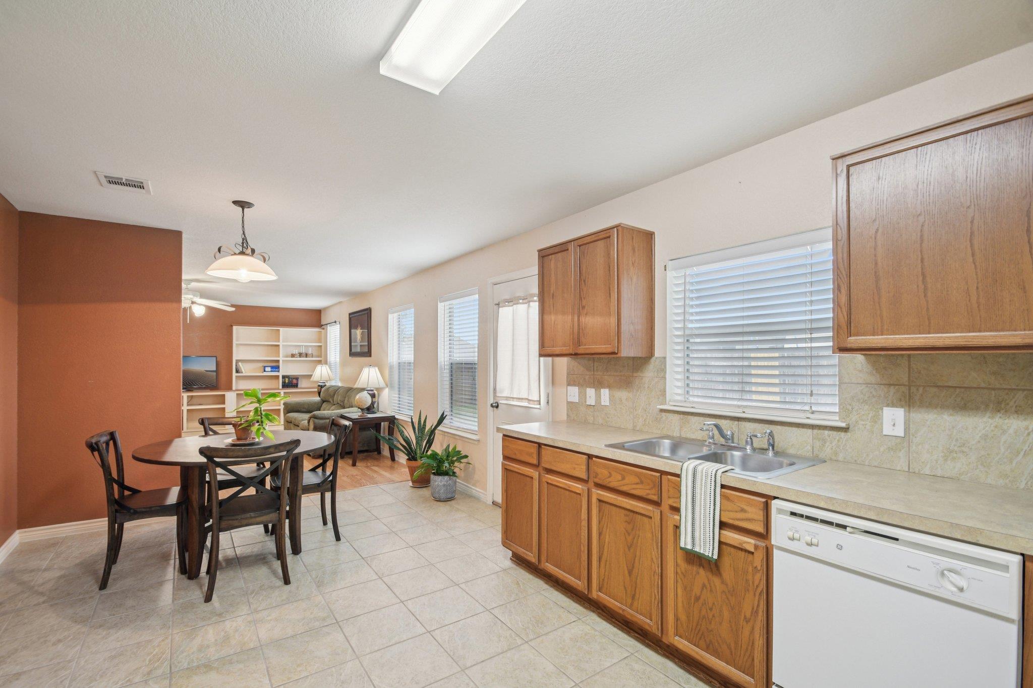 14408 E Gurneys Eagle DR, Elgin TX 78621
