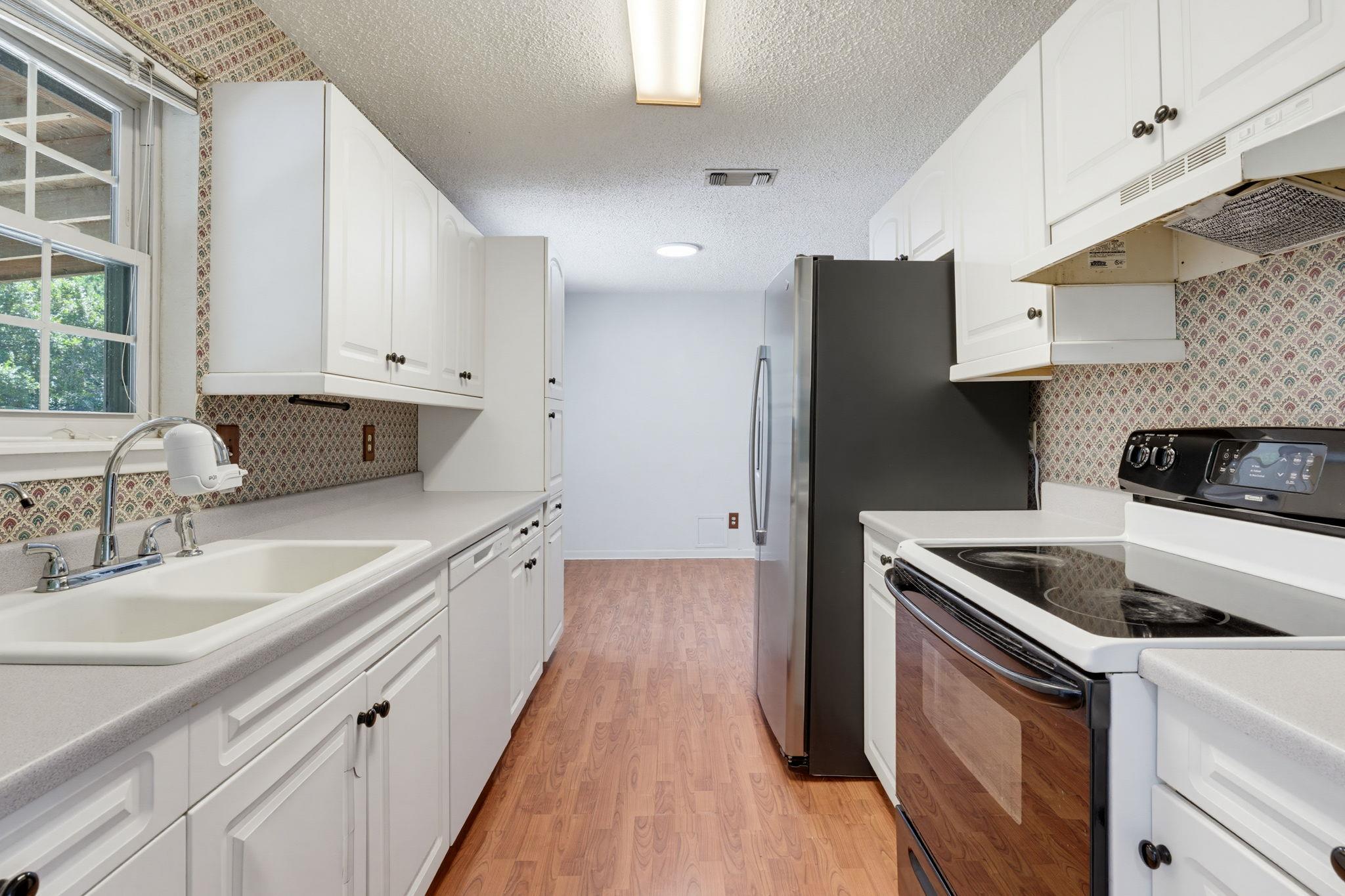 277 Pedernales LN, Kempner TX 76539