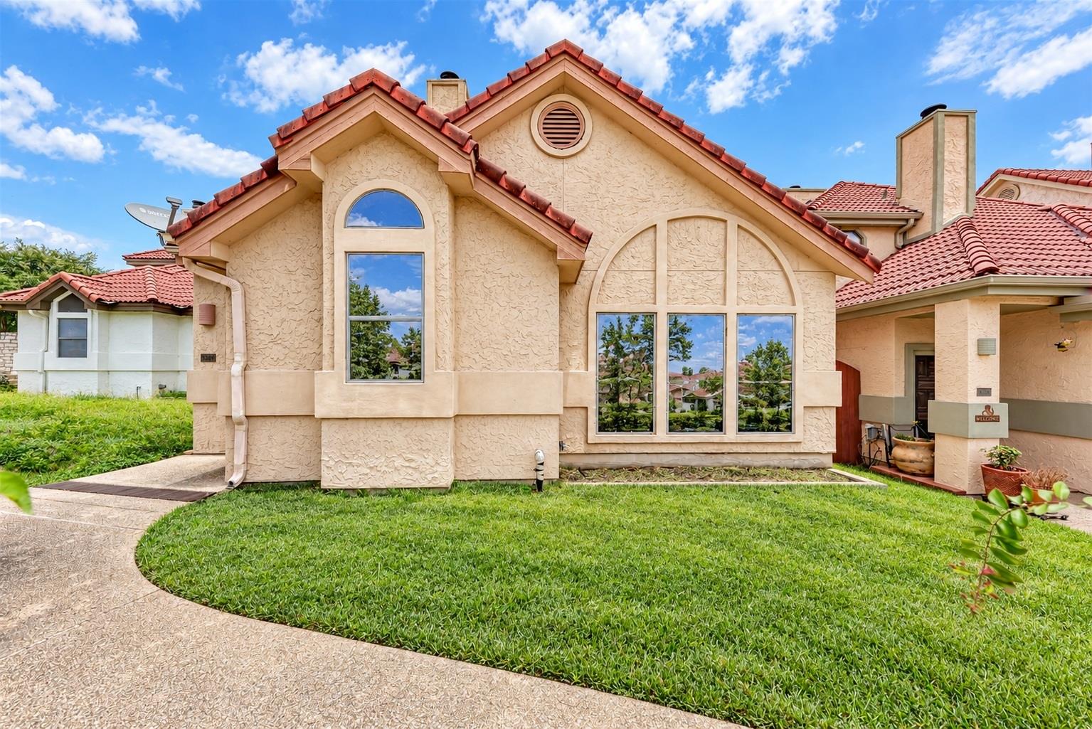 583 Rupen DR, Lakeway TX 78734