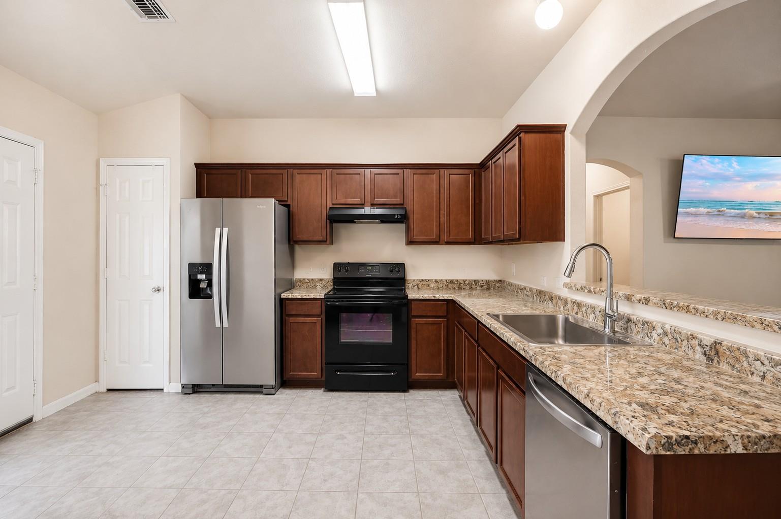 138 Talon DR, Luling TX 78648