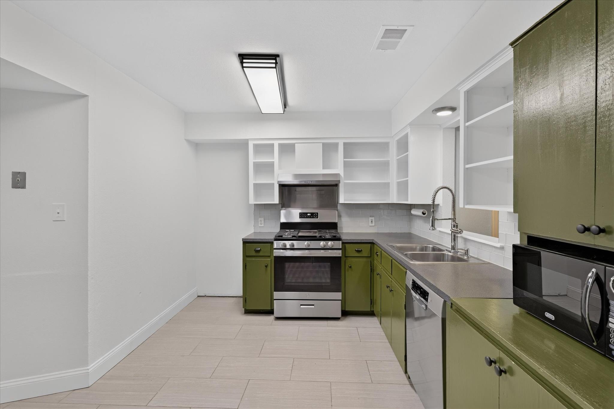6001 Leisure Run RD, Austin TX 78745