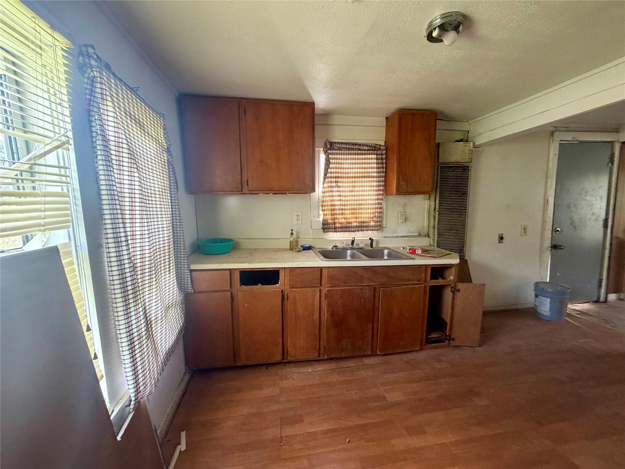 808 W Boundary ST, Giddings TX 78942