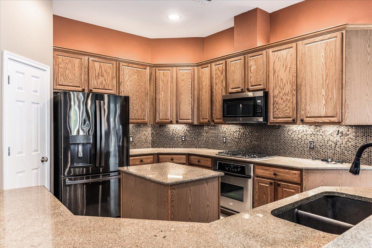 2507 Powderham LN, Cedar Park TX 78613
