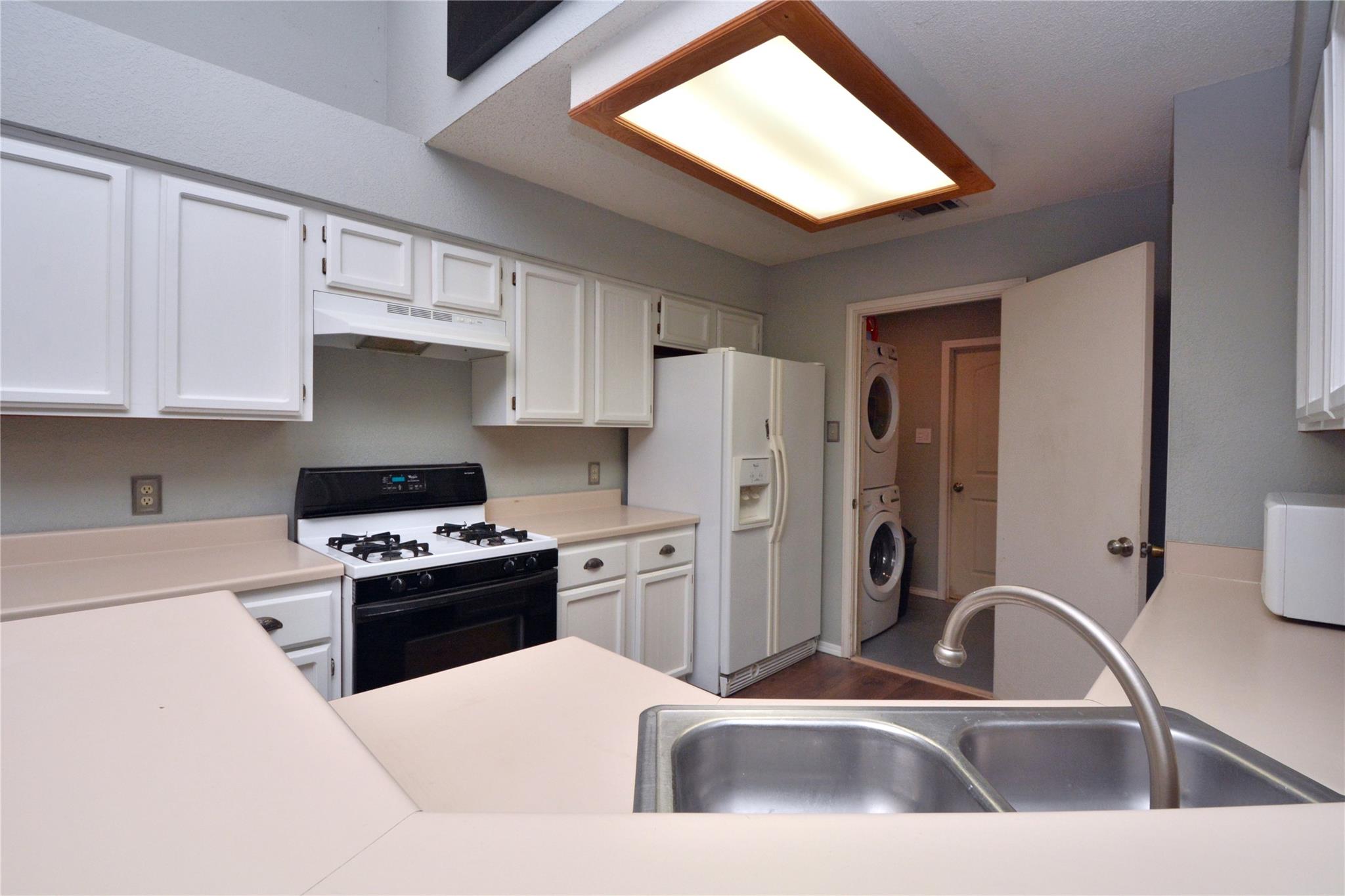 1404 Piney Creek LN, Cedar Park TX 78613