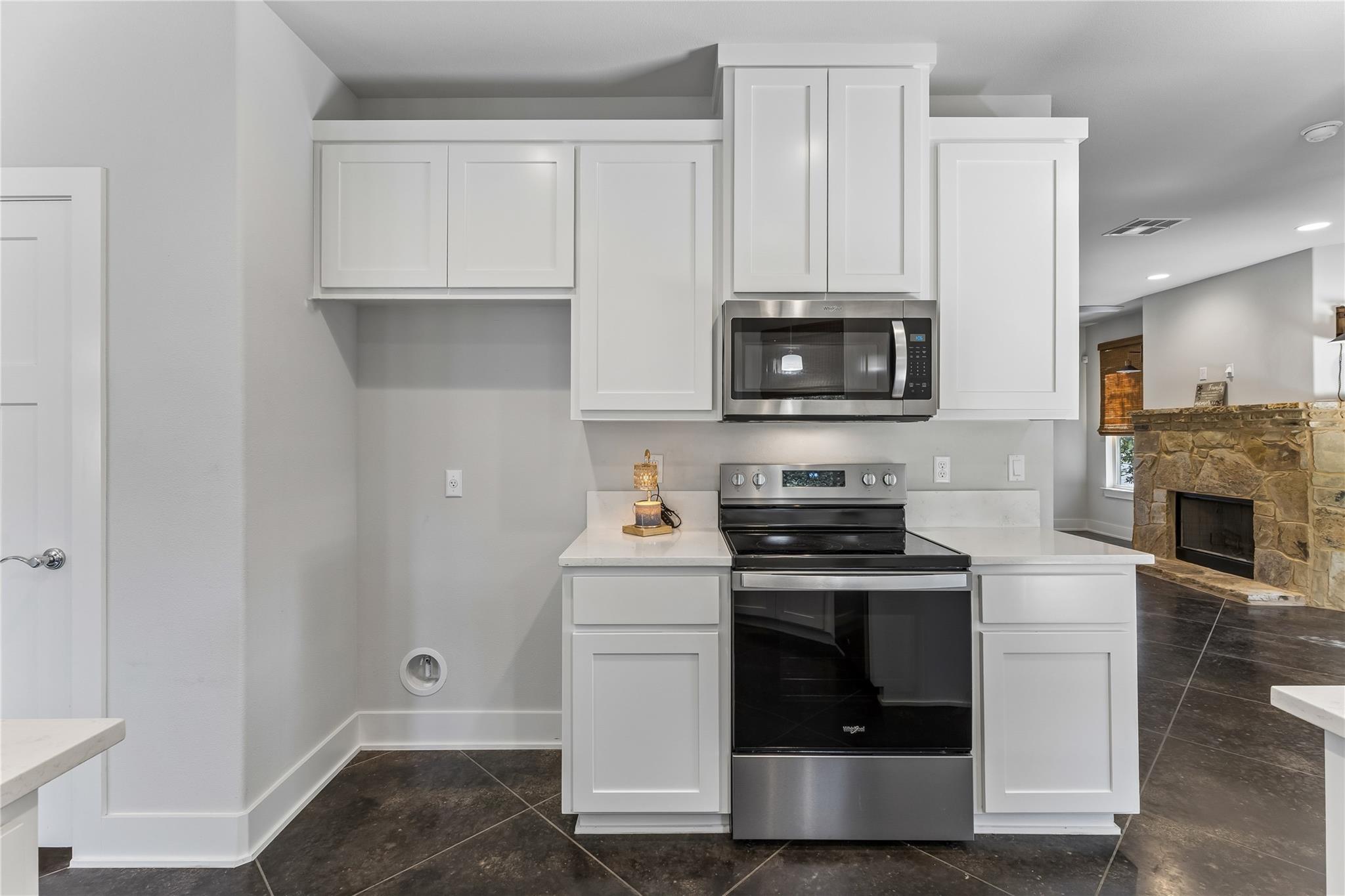 10103 Twin Lake LOOP, Dripping Springs TX 78620