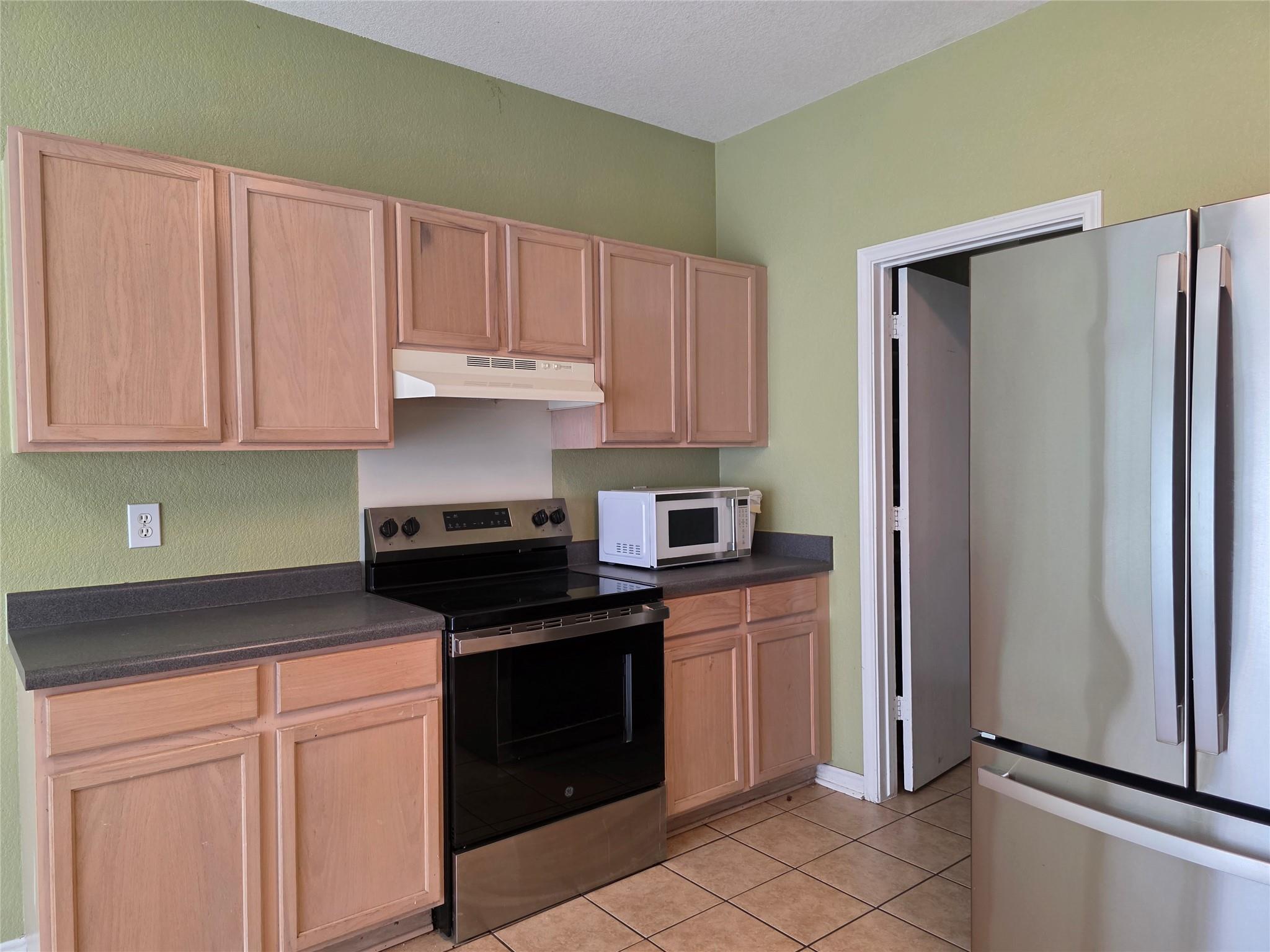 189 Ruidoso RD, Kyle TX 78640