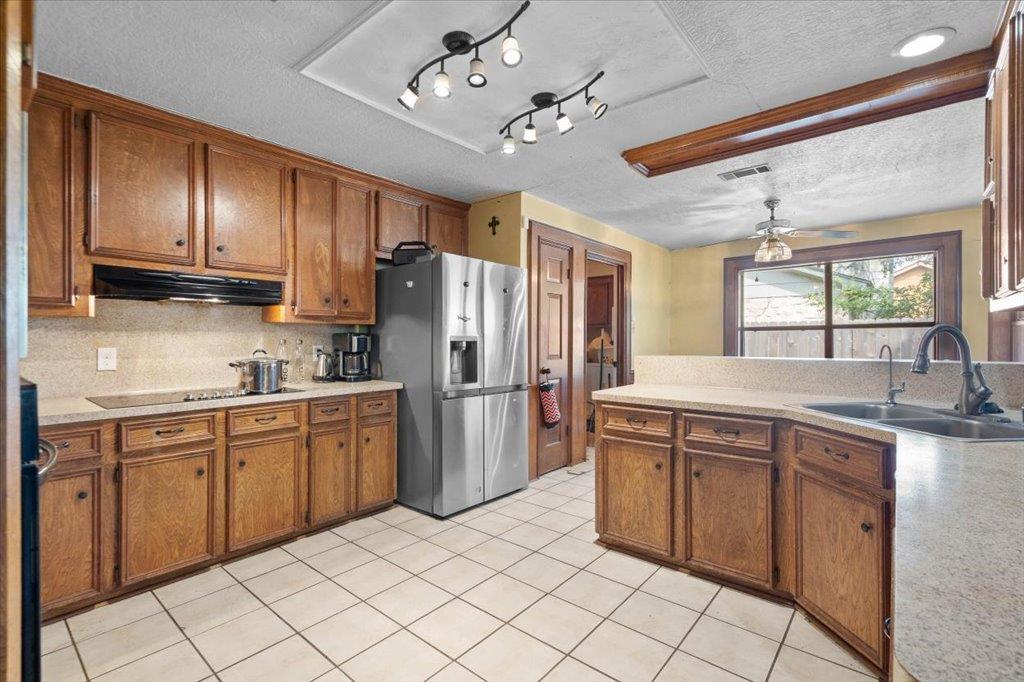 406 Willow Wood DR, Pflugerville TX 78660
