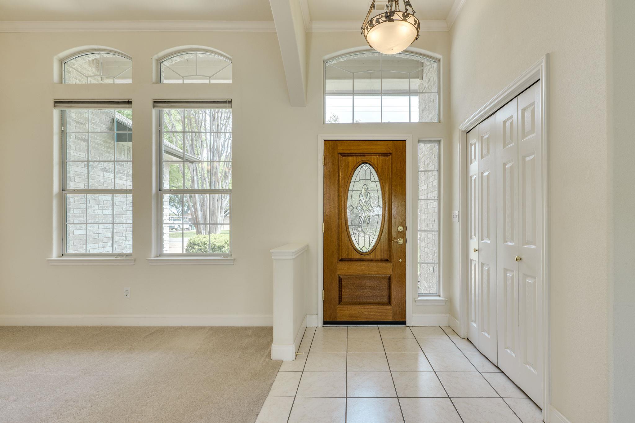 207 Flamingo CIR, Highland Haven TX 78654