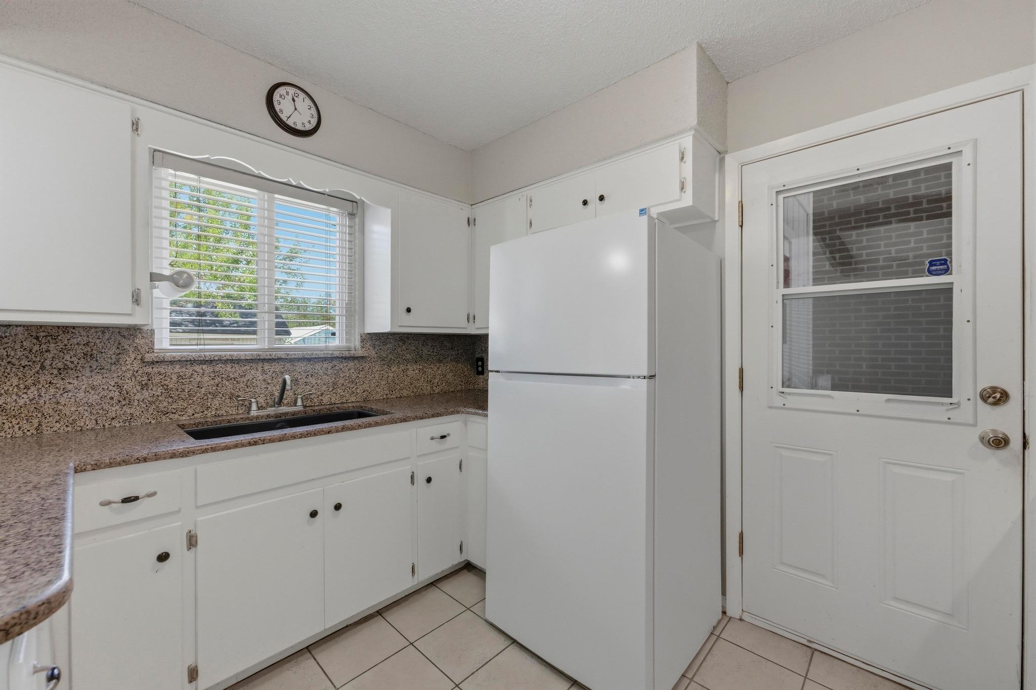 5704 Cedardale DR, Austin TX 78745