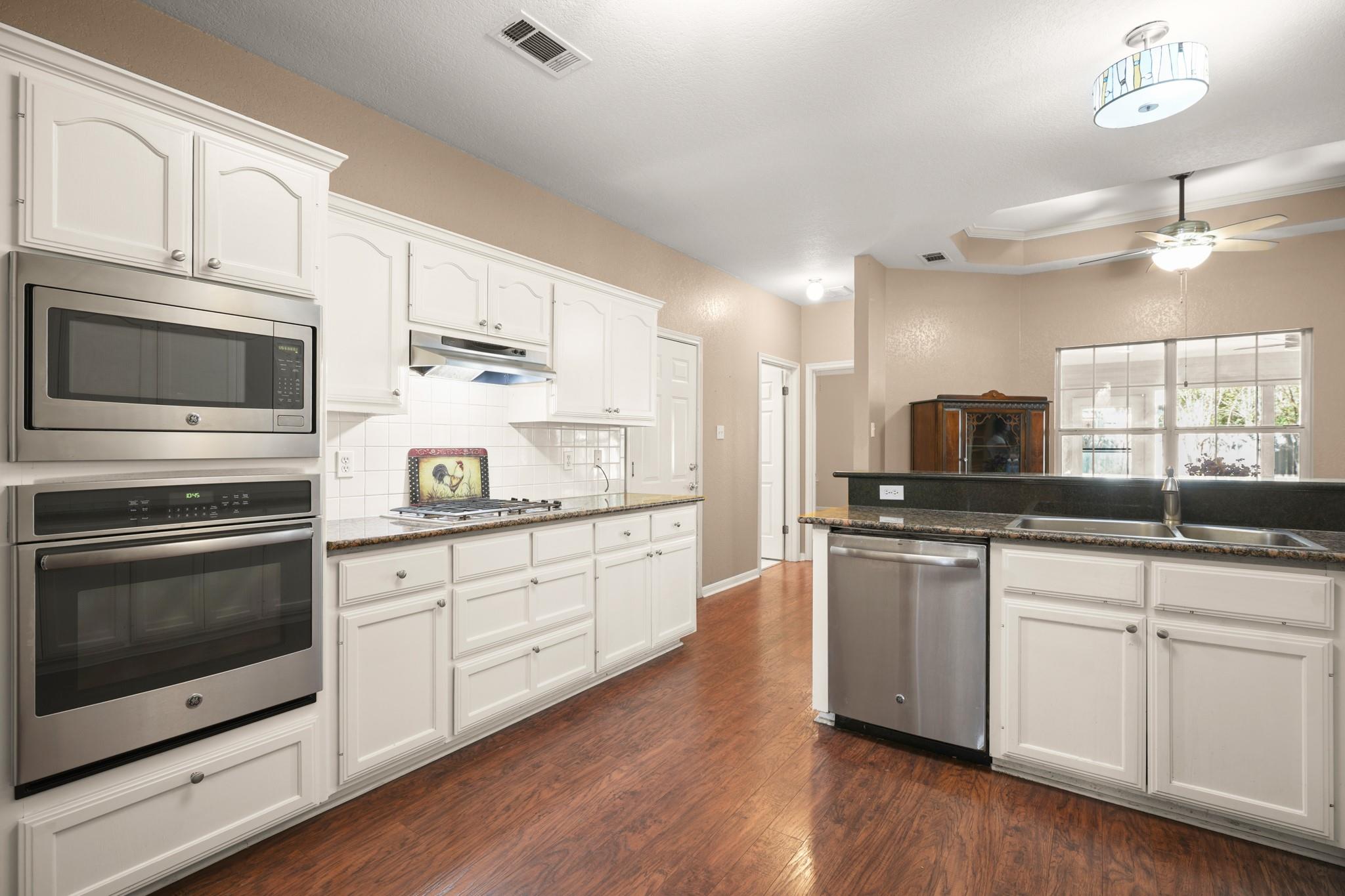 103 Maria Court: kitchen