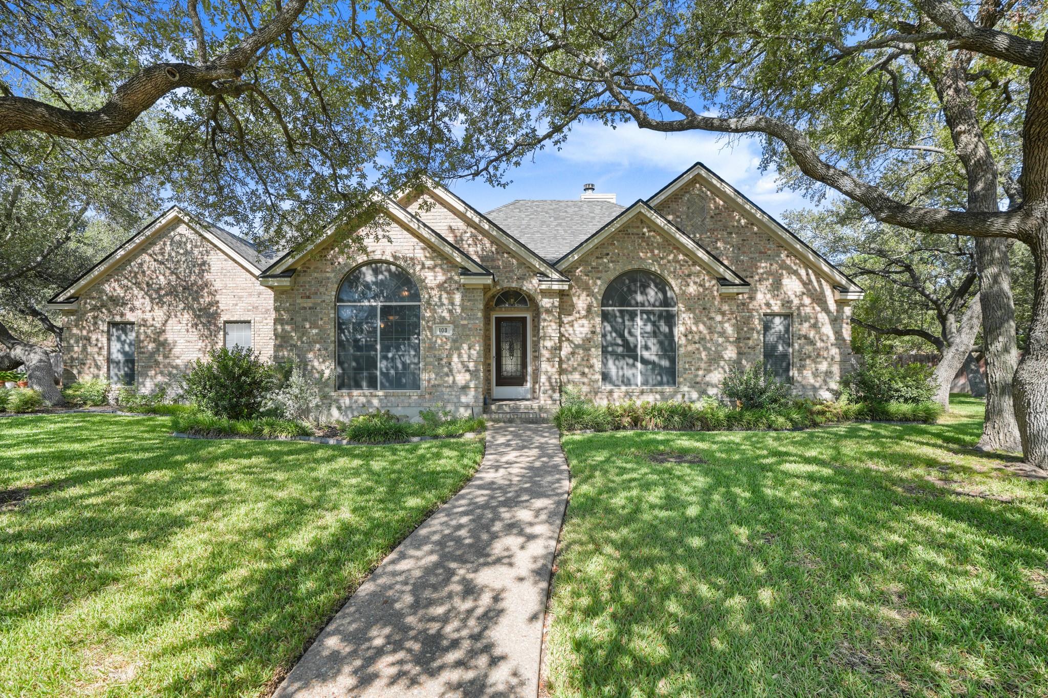 Front of 103 Maria Ct