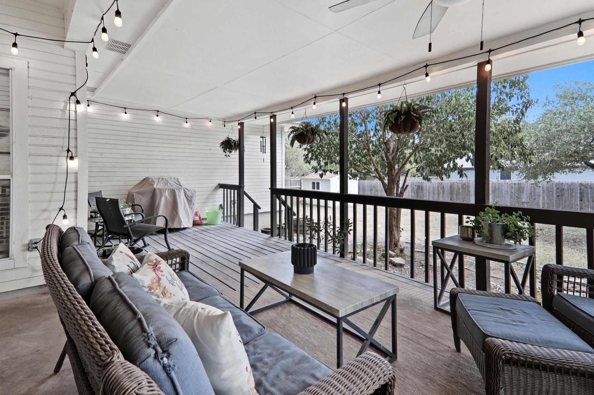 511 Debora Dr: covered patio