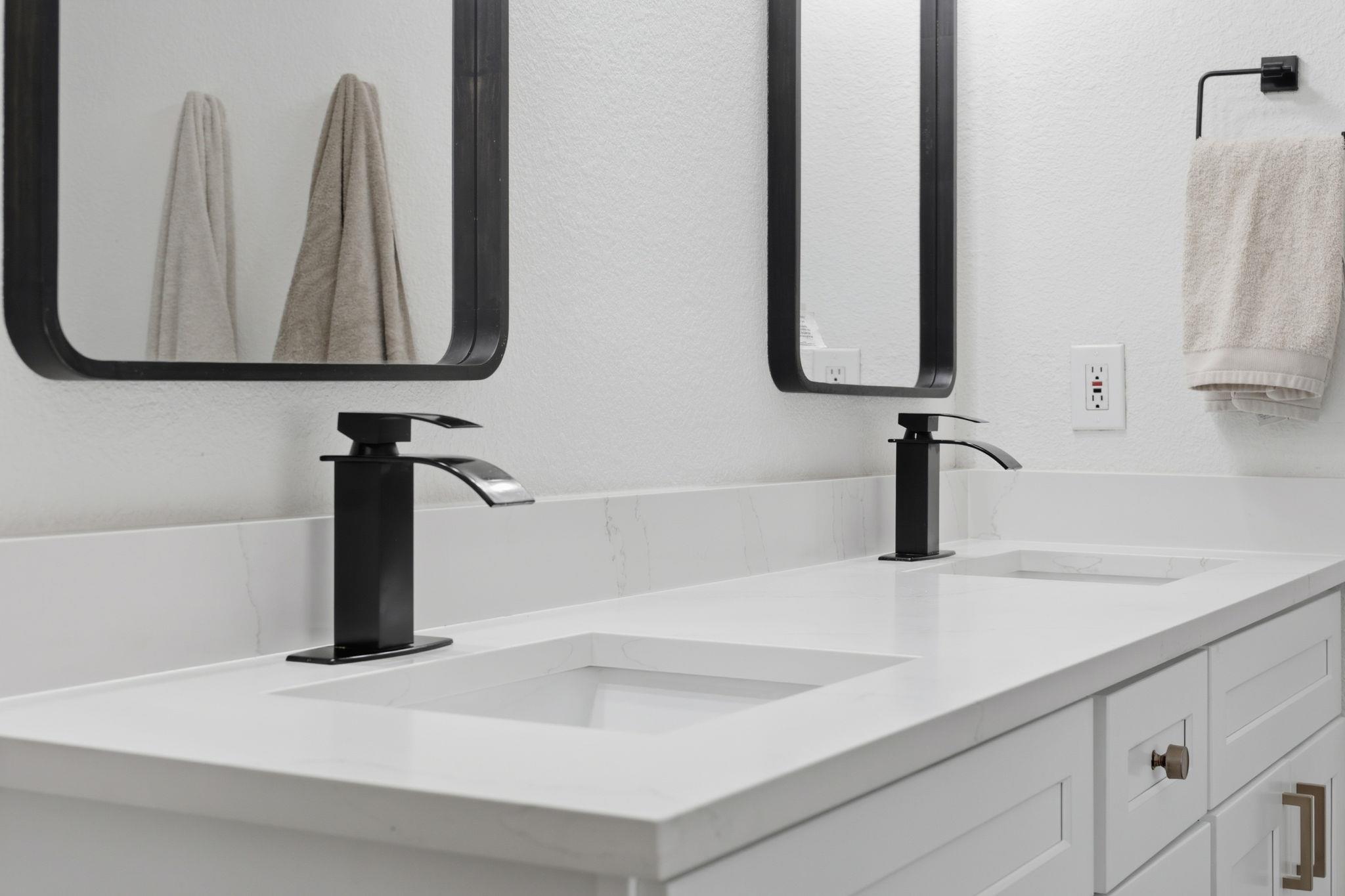 511 Debora Dr: bathroom