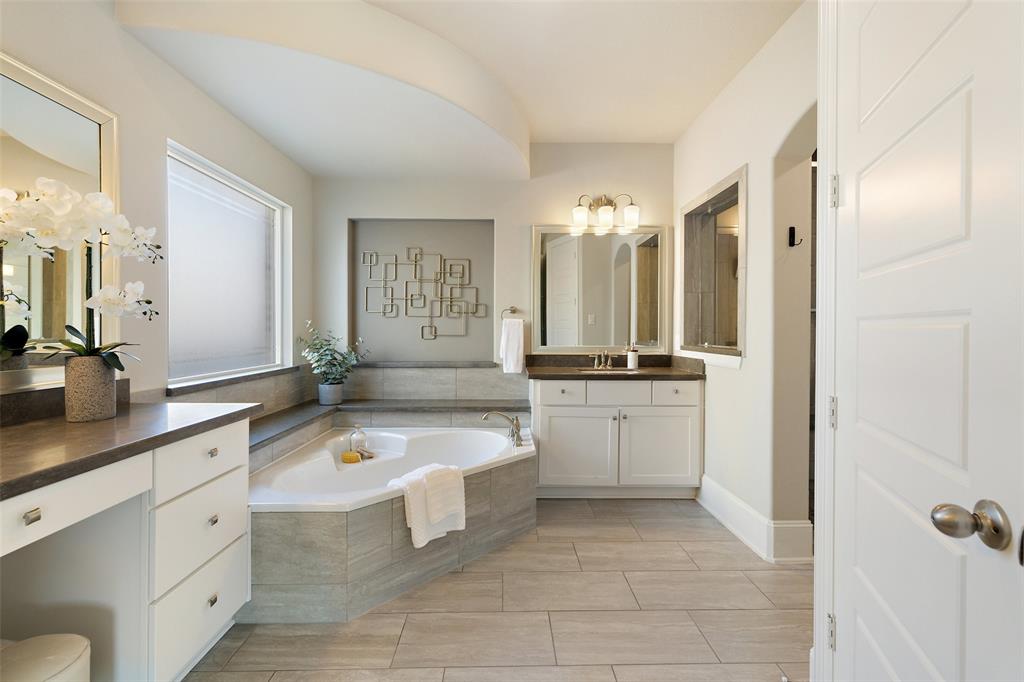 109 Mark Way: bathroom
