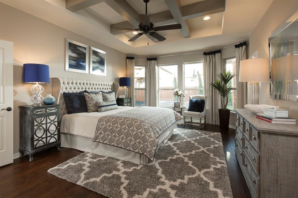 104 Leon Loop: primary bedroom