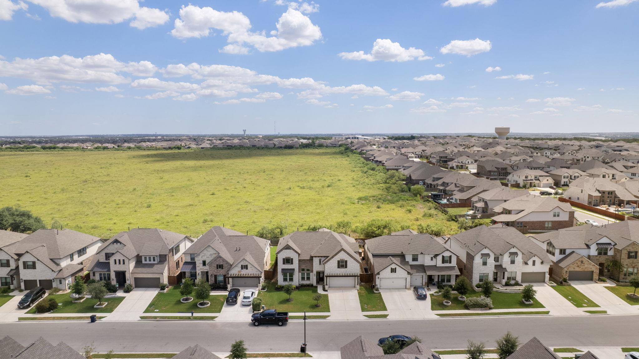 216 Rieti Pkwy: back yard