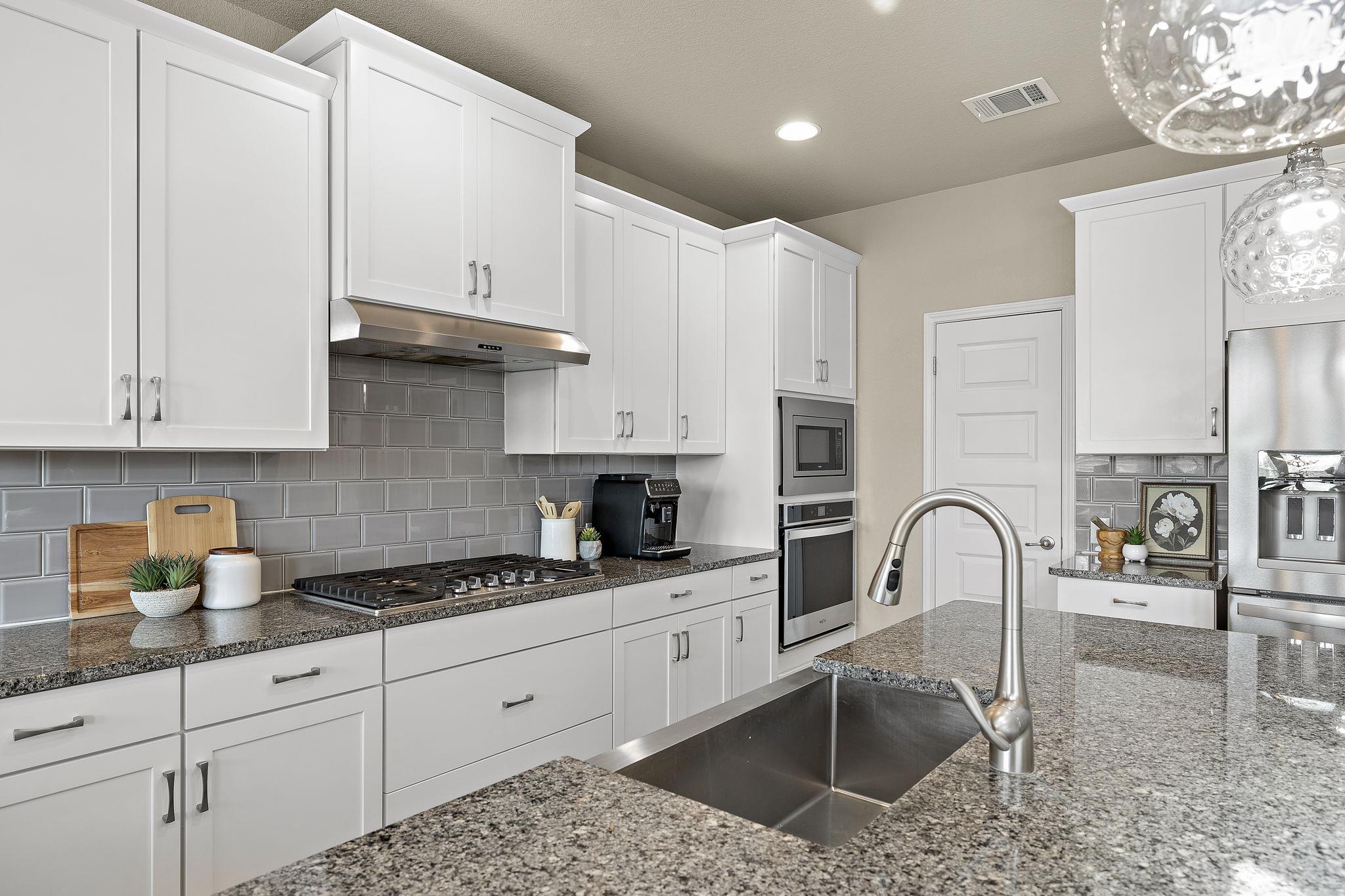 504 Leon Loop: kitchen