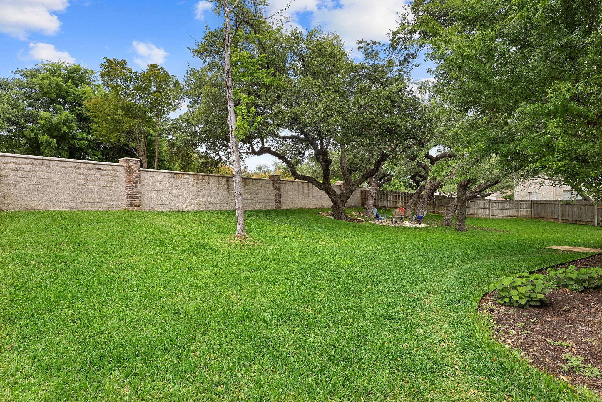 1914 Mulligan Dr: back yard