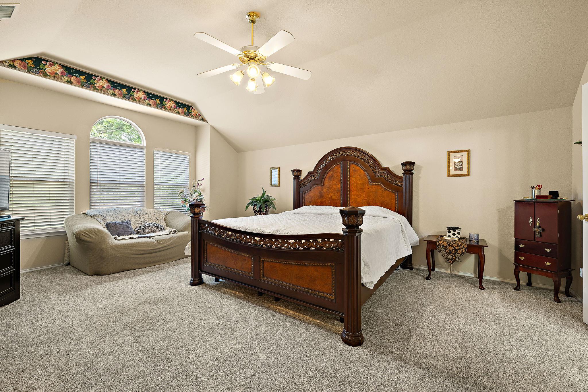 1111 Dalea Blf: primary bedroom