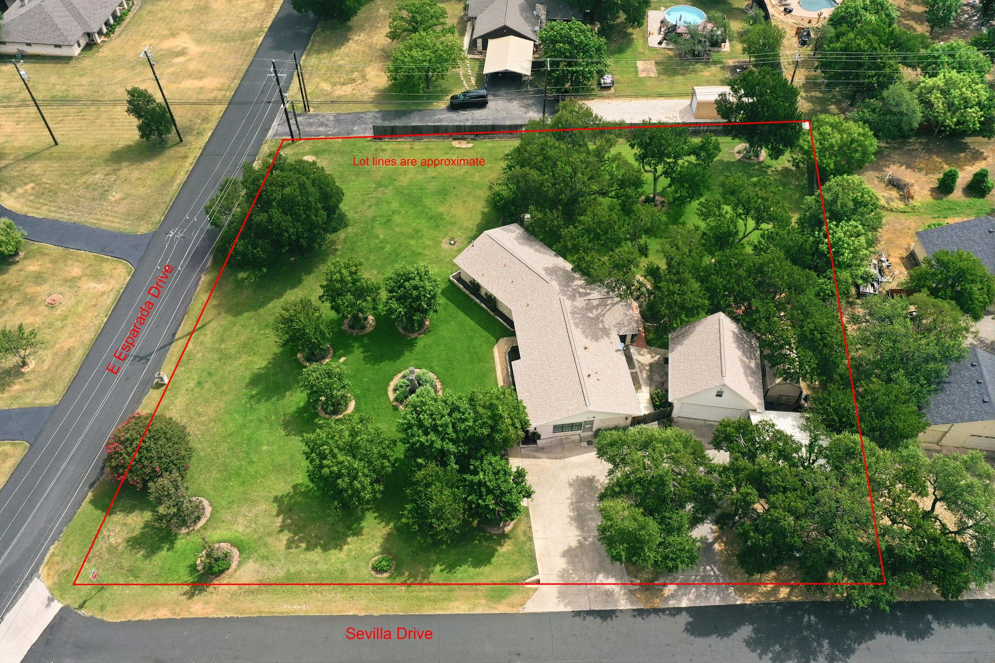 126 Esparada Dr: aerial view