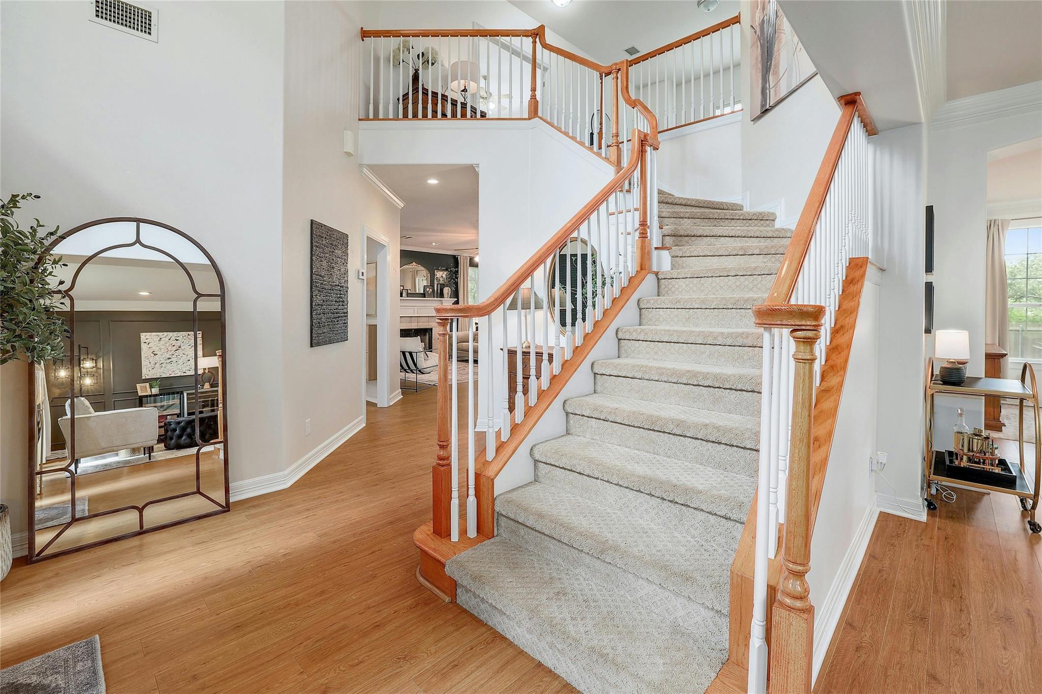 3000 Blue Sky Pl: entry hall