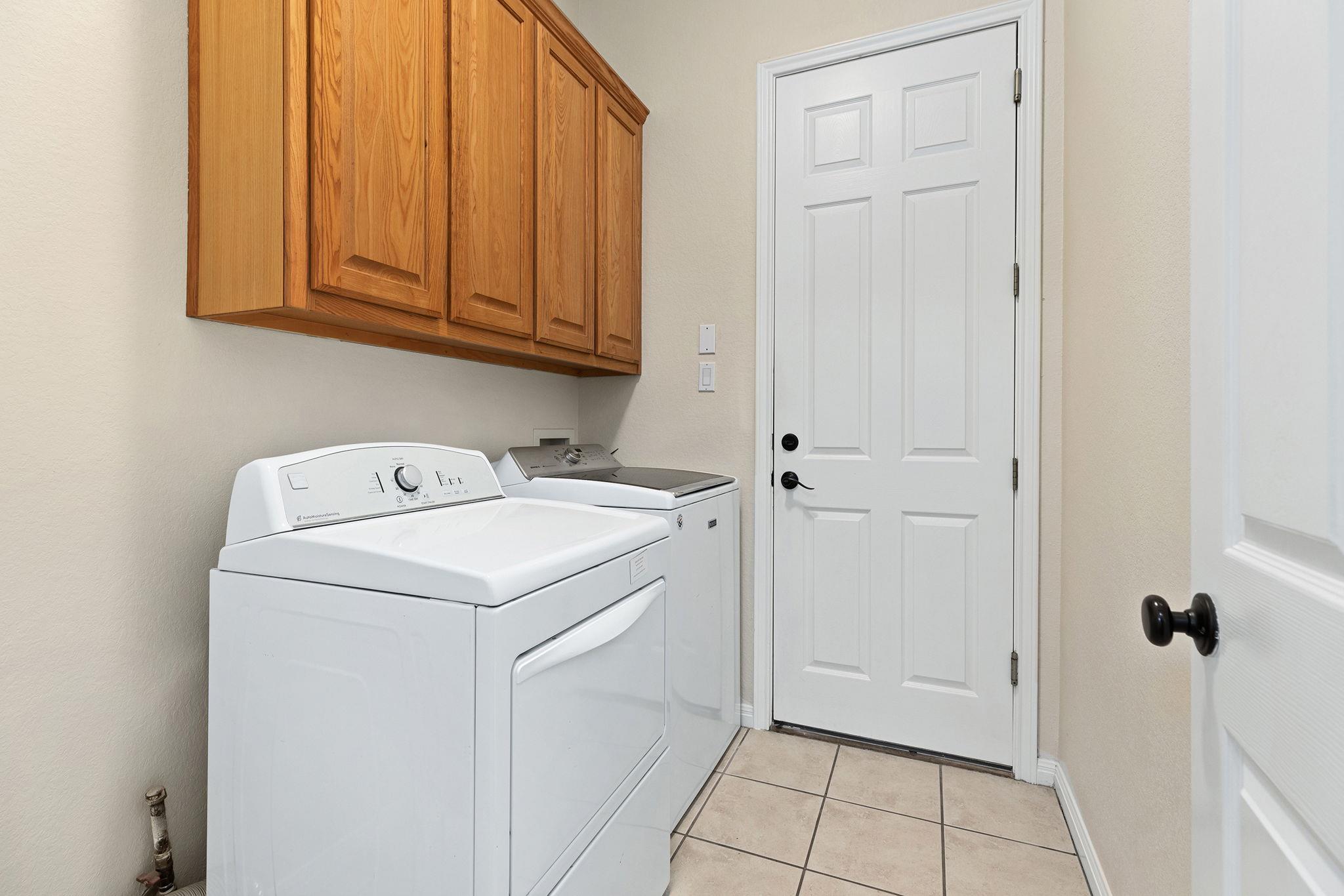 1914 Mulligan Dr: laundry