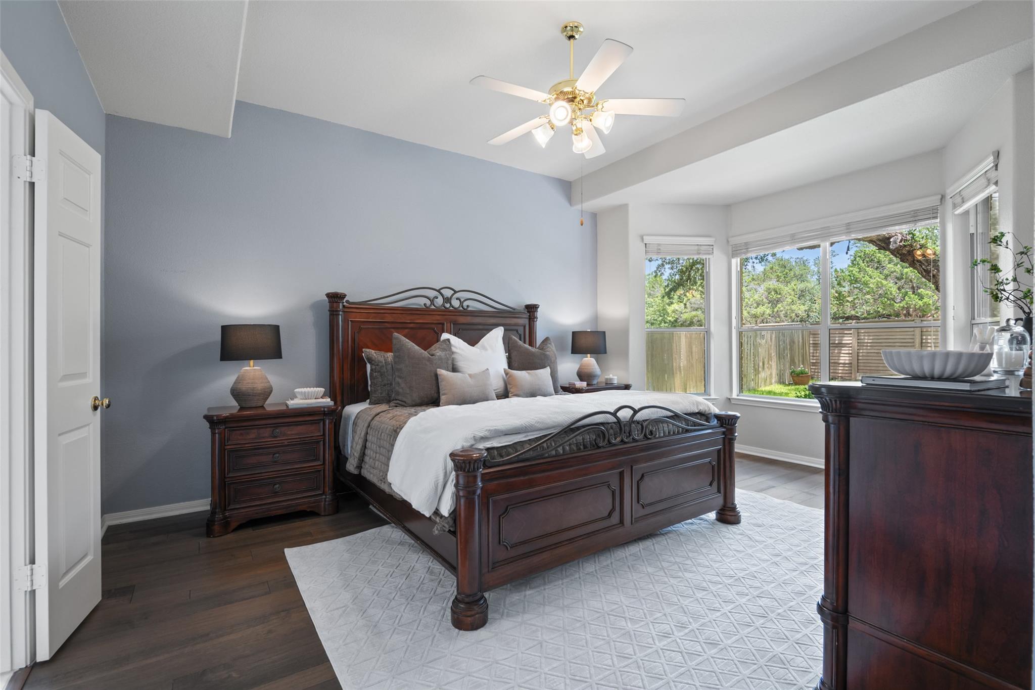 1117 Dalea Blf: primary bedroom