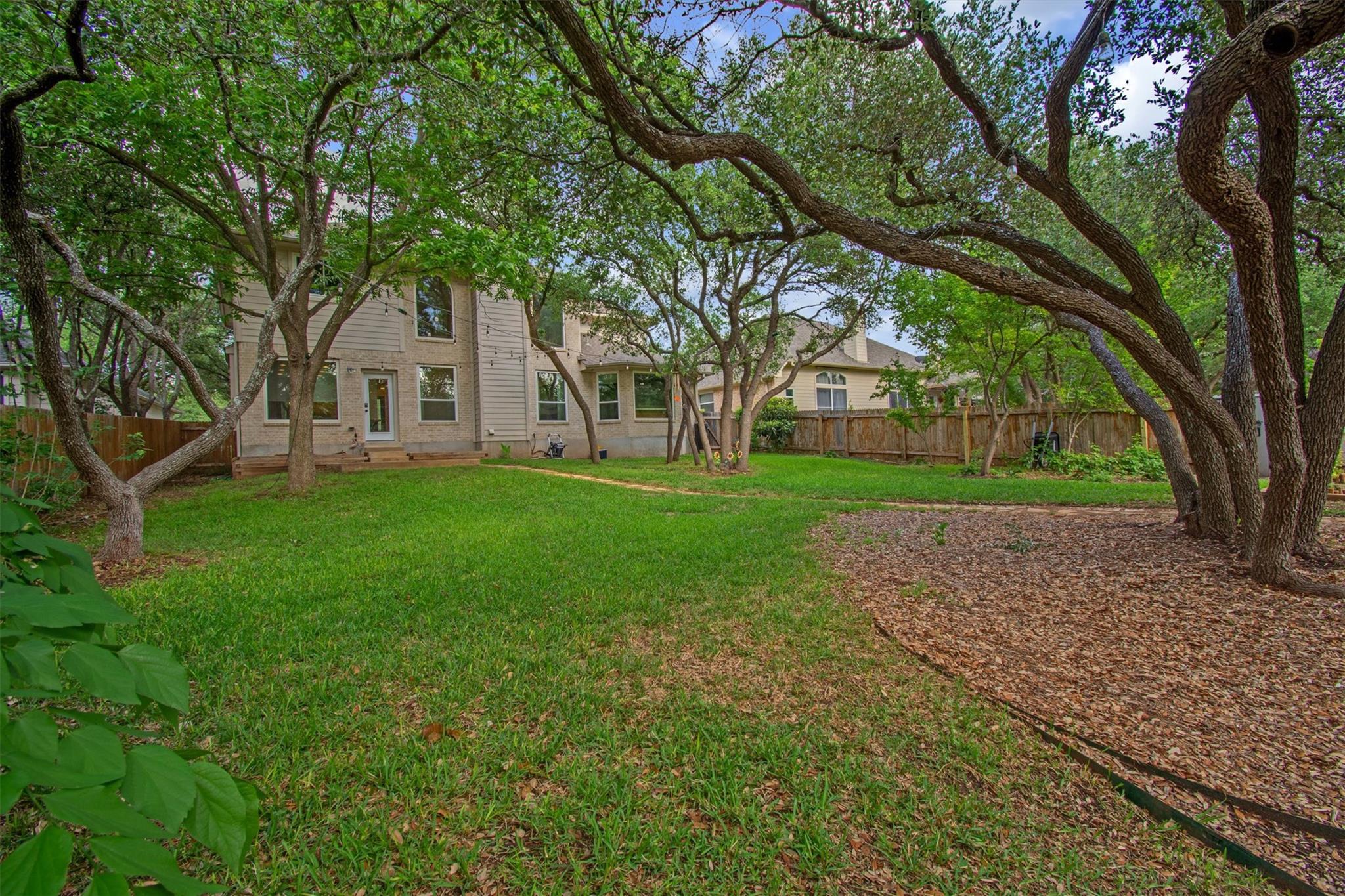 1134 Dalea Blf: back yard